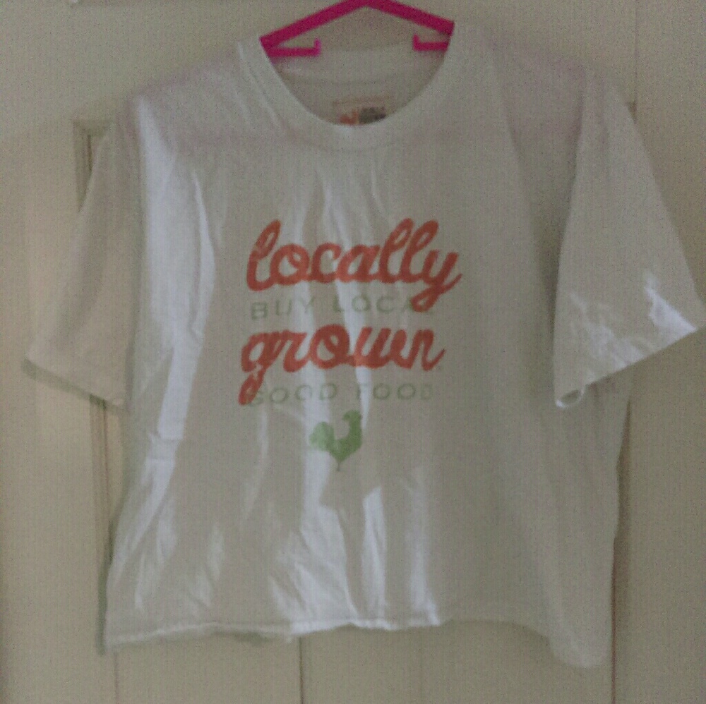 SOLD Locally Grown Crop Top 🐓